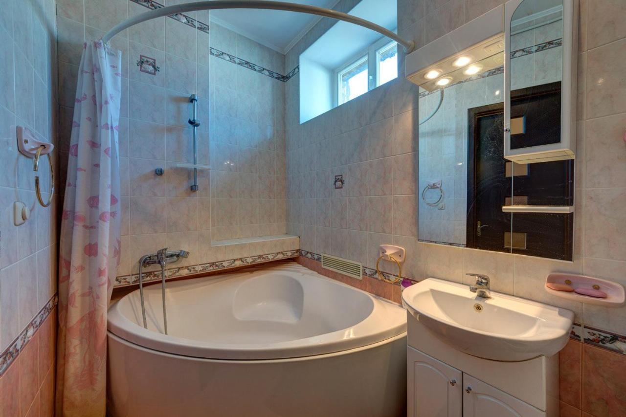 Apartments With Three Rooms On Shevchenko Blvd Kiew Exterior foto